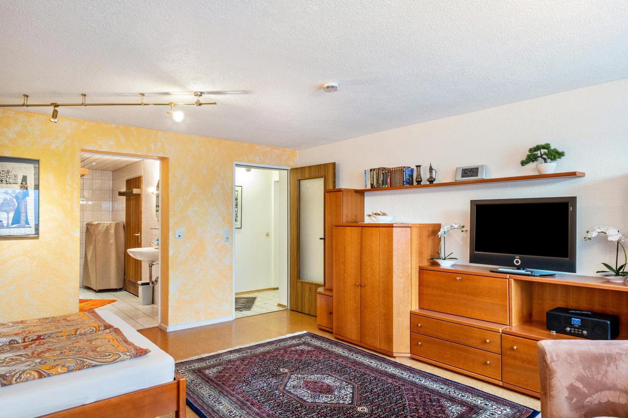 Ferienwohnung Bei Franka Mit Sauna Freiburg im Breisgau Exterior photo